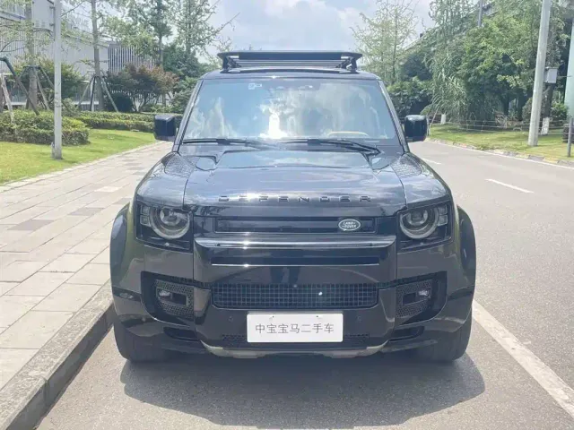 Land Rover Defender — Фото автомобиля 6
