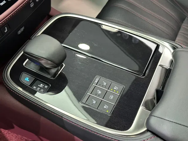 Lexus LS — Фото автомобиля 17