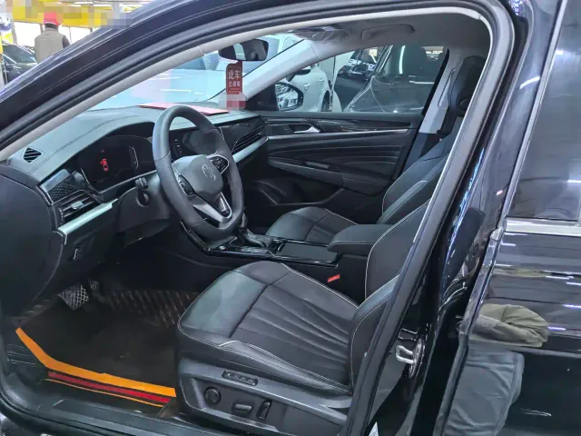 Volkswagen Passat — Фото автомобиля 7