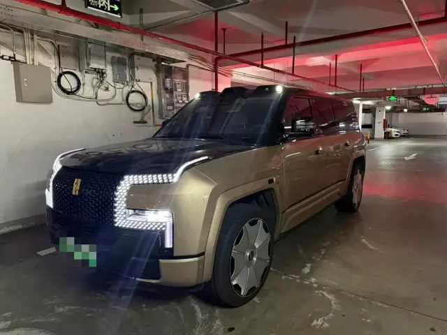 Фотография автомобиля — BYD U8L