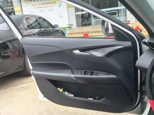Changan Eado — Фото автомобиля 7