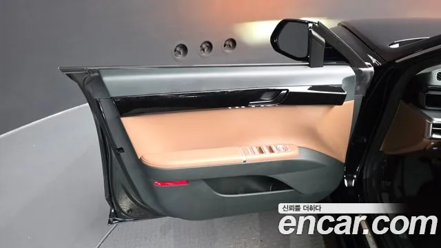 Hyundai Grandeur GN7 — Фото автомобиля 13