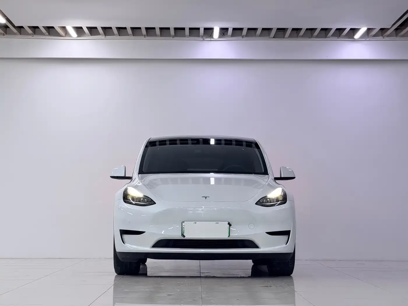 Tesla Model Y 2022 Facelift Rear-Wheel Drive Version — Фото автомобиля 2
