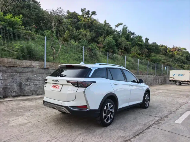 Dongfeng Yixuan GS — Фото автомобиля 5