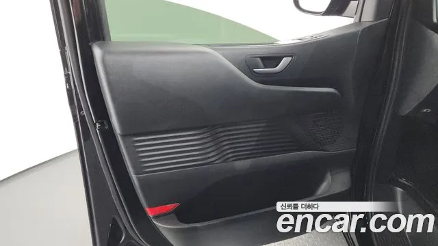 Hyundai Staria Staria Карго 5 мест — Фото автомобиля 6