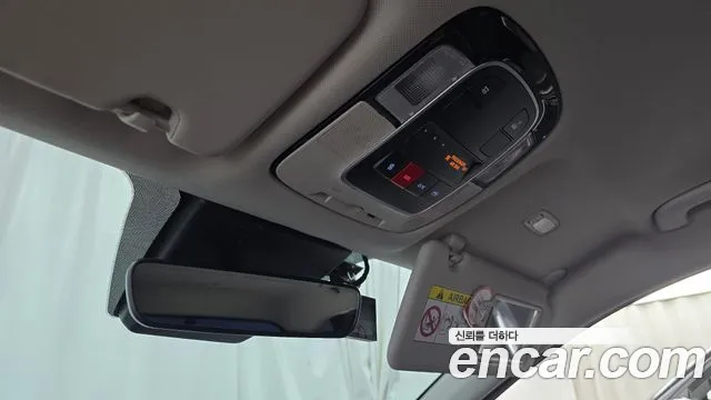 Hyundai Tucson Tucson (NX4) Дизель 2.0 2WD — Фото автомобиля 17