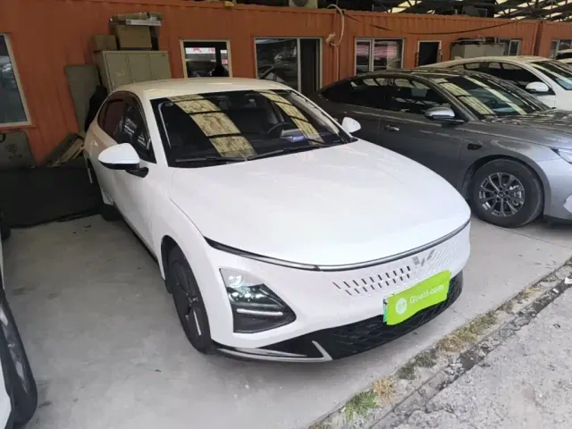 Wuling Starlight — Фото автомобиля 3