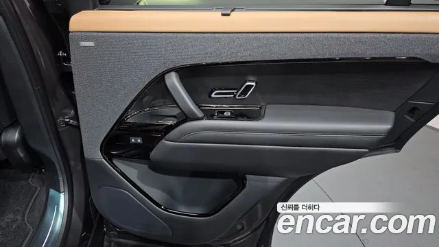 Land Rover Range Rover Sport — Фото автомобиля 22