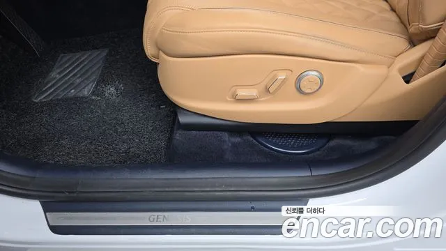 Genesis GV80 2.5T Бензин 2WD — Фото автомобиля 26