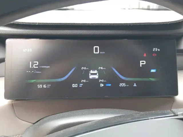 Geely Boyue L — Фото автомобиля 14