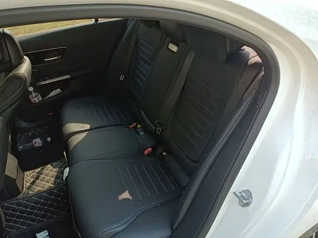 Mercedes-Benz C-Class — Фото автомобиля 20