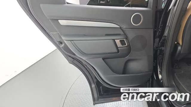 Land Rover Discovery — Фото автомобиля 14