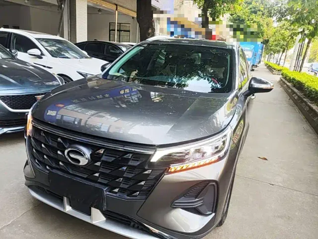 Фотография автомобиля — GAC Trumpchi GS4