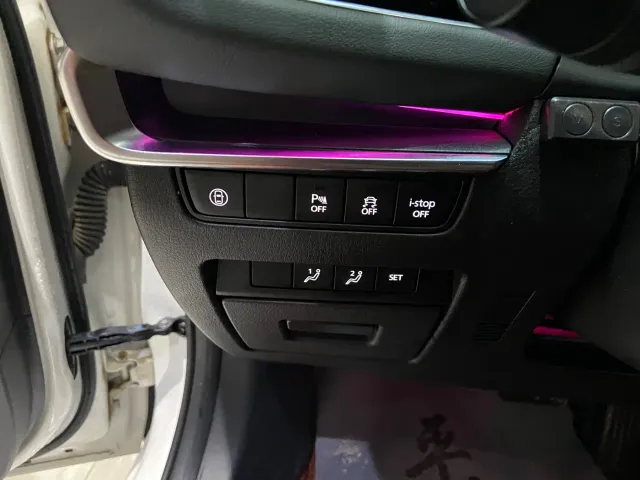 Mazda Axela — Фото автомобиля 17