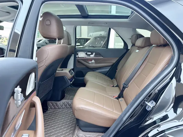 Mercedes-Benz GLE-Class — Фото автомобиля 15