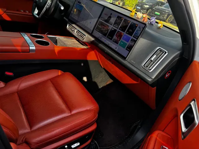 Li Auto L7 — Фото автомобиля 8
