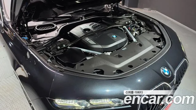 BMW 7-Series 7 серия (G70) 740i sDrive M Sport — Фото автомобиля 6