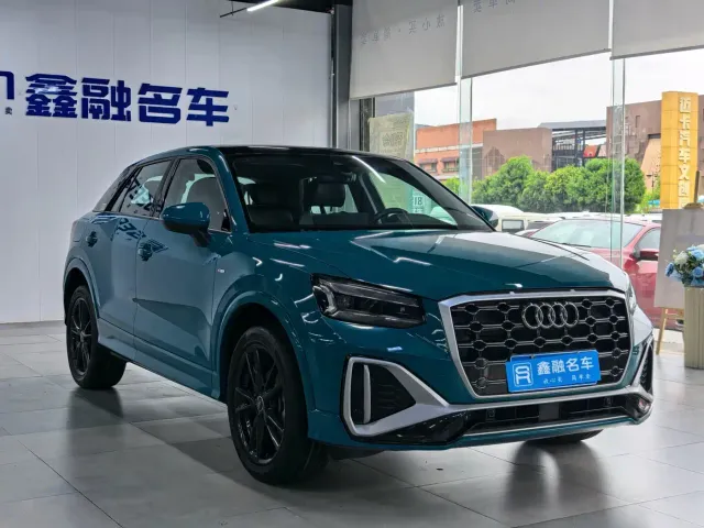 Audi Q2L — Фото автомобиля 4