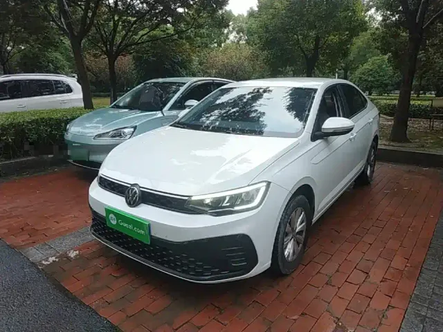 Фотография автомобиля — Volkswagen Lavida