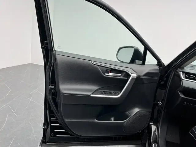 Toyota Wildlander — Фото автомобиля 13