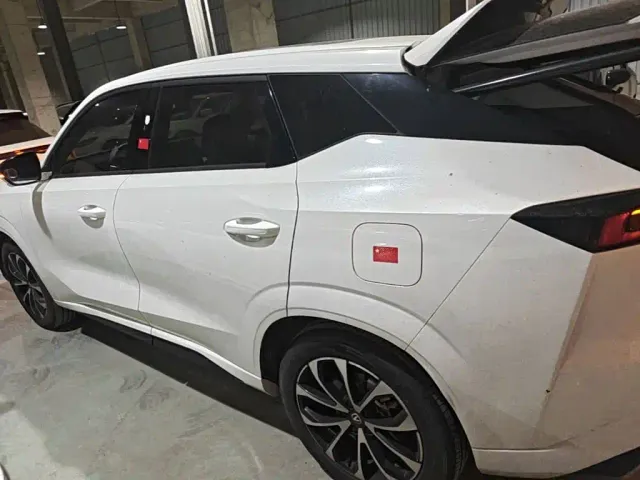 Changan UNI-Z — Фото автомобиля 4