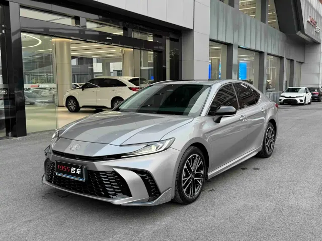 Фотография автомобиля — Toyota Camry