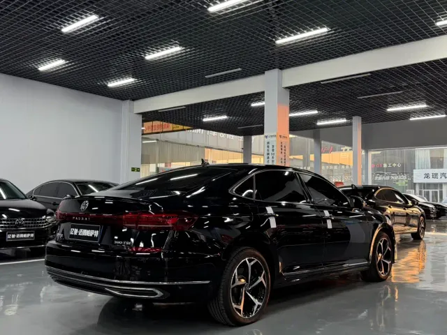 Volkswagen Passat — Фото автомобиля 5