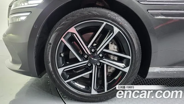 Genesis G80 RG3 — Фото автомобиля 5