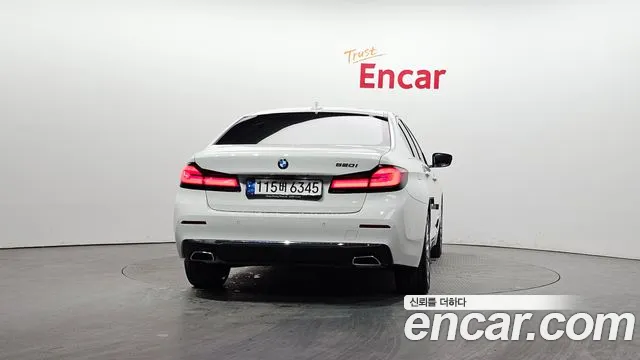 BMW 5-Series — Фото автомобиля 4