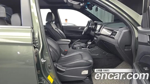 KG_Mobility_Ssangyong Rexton Новый Rexton Sport Дизель 2.2 4WD — Фото автомобиля 26