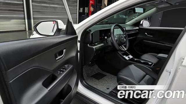 Hyundai Kona Kona (SX2) Бензин 1.6 турбо 2WD — Фото автомобиля 10