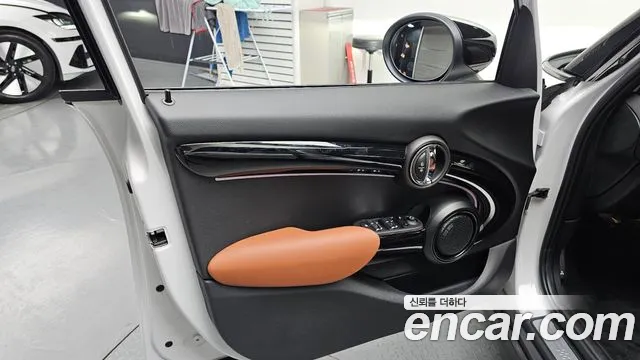 MINI Cooper — Фото автомобиля 13