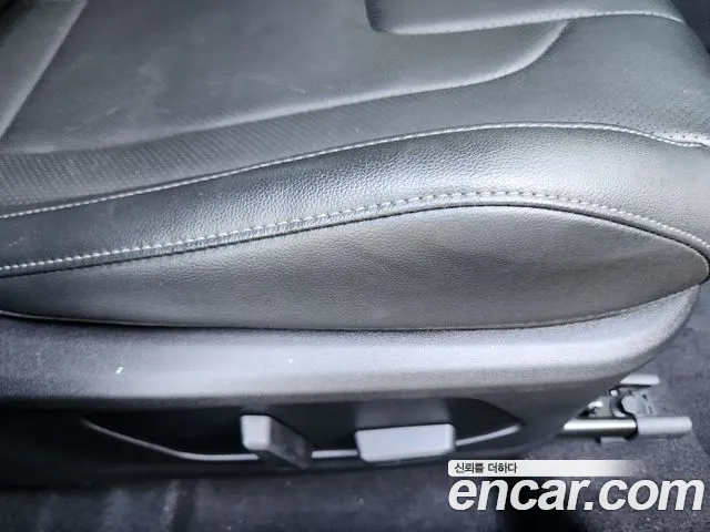 Hyundai Avante CN7 — Фото автомобиля 10