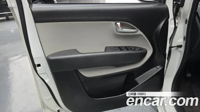 Kia RAY Новый Kia Ray Фургон — Фото автомобиля 24