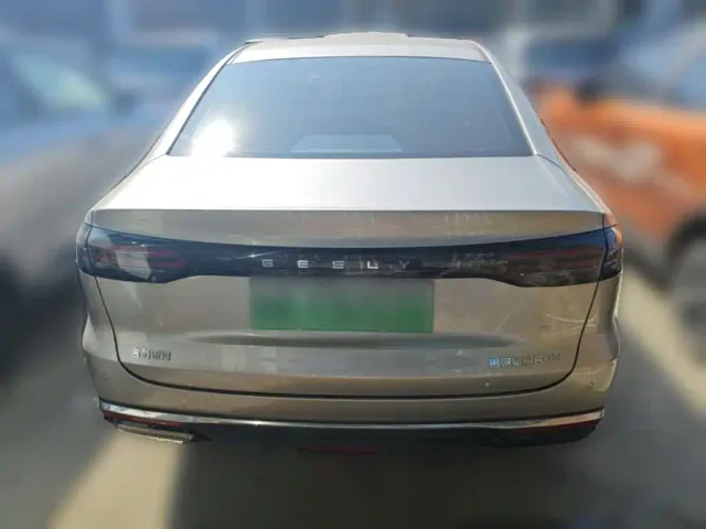 Geely Galaxy Stellar 6 — Фото автомобиля 7