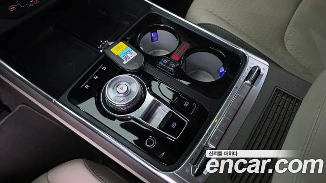 Kia Carnival — Фото автомобиля 12