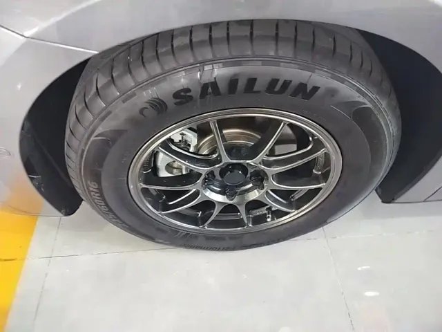 BYD Qin L — Фото автомобиля 22