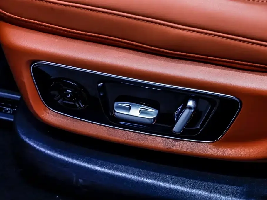 Li Auto Li Xiang L9 2025 Ultra Smart Renewal Edition — Фото автомобиля 28