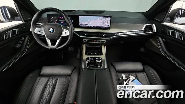 BMW X7 — Фото автомобиля 7
