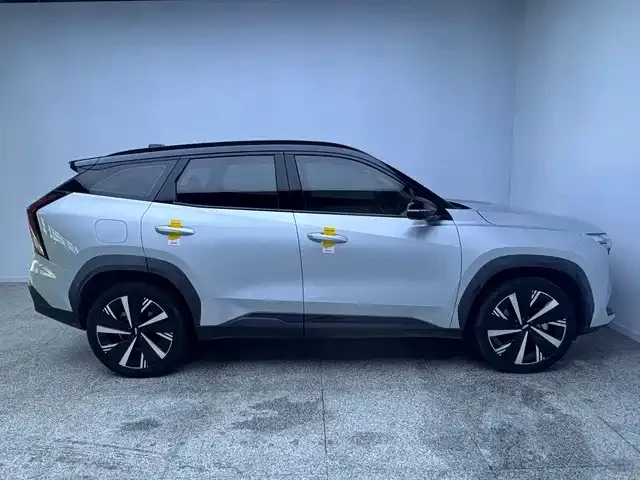 Geely Boyue L — Фото автомобиля 10