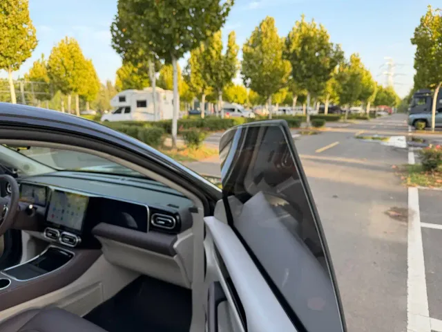 Leapmotor C11 — Фото автомобиля 17