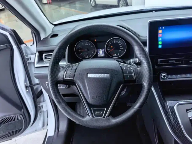 Haval M6 — Фото автомобиля 15