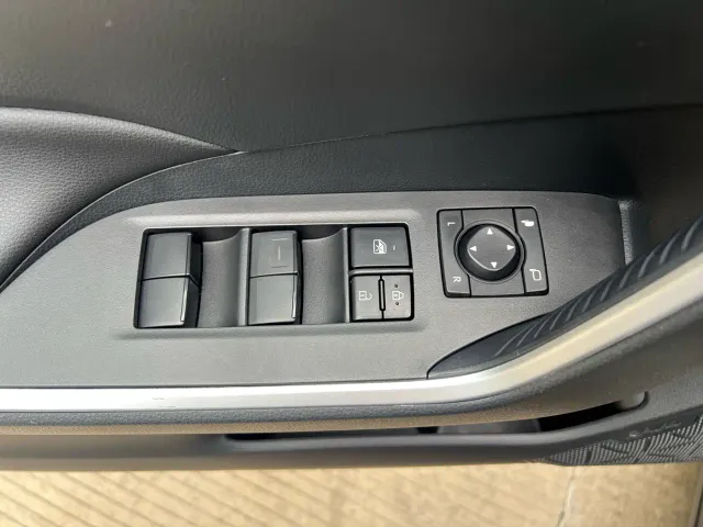 Toyota RAV4 — Фото автомобиля 16