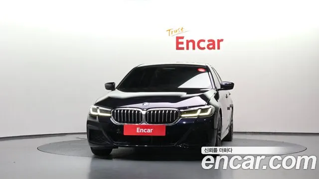 BMW 5 Series G30 — Фото автомобиля 3