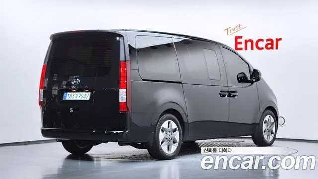 Hyundai Staria — Фото автомобиля 2