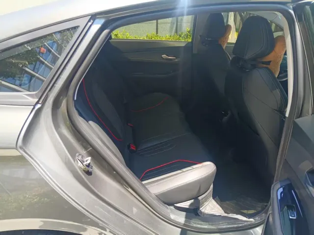 Geely Binrui — Фото автомобиля 8