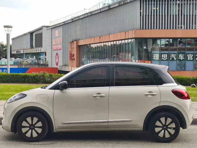 Wuling Motors Wuling Bingo 2023 Model 333km Joy+ Version — Фото автомобиля 4