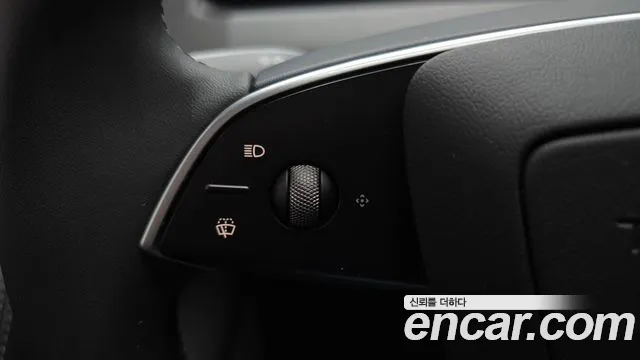 Tesla Model Y — Фото автомобиля 24