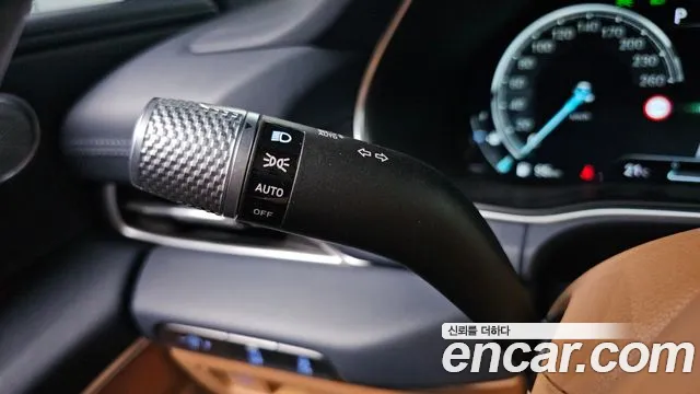 Genesis GV80 2.5T Бензин AWD — Фото автомобиля 24