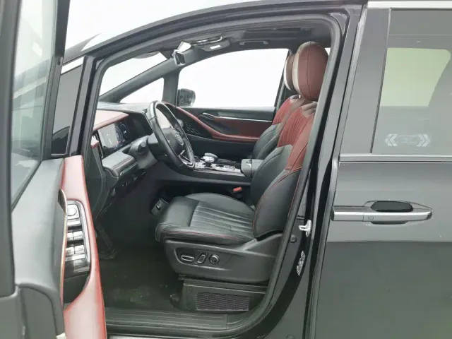 GAC Trumpchi M8 — Фото автомобиля 10